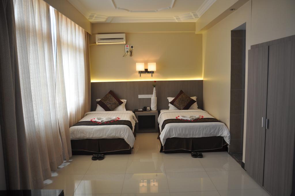 Golden Hill Hotel - Lashio المظهر الخارجي الصورة