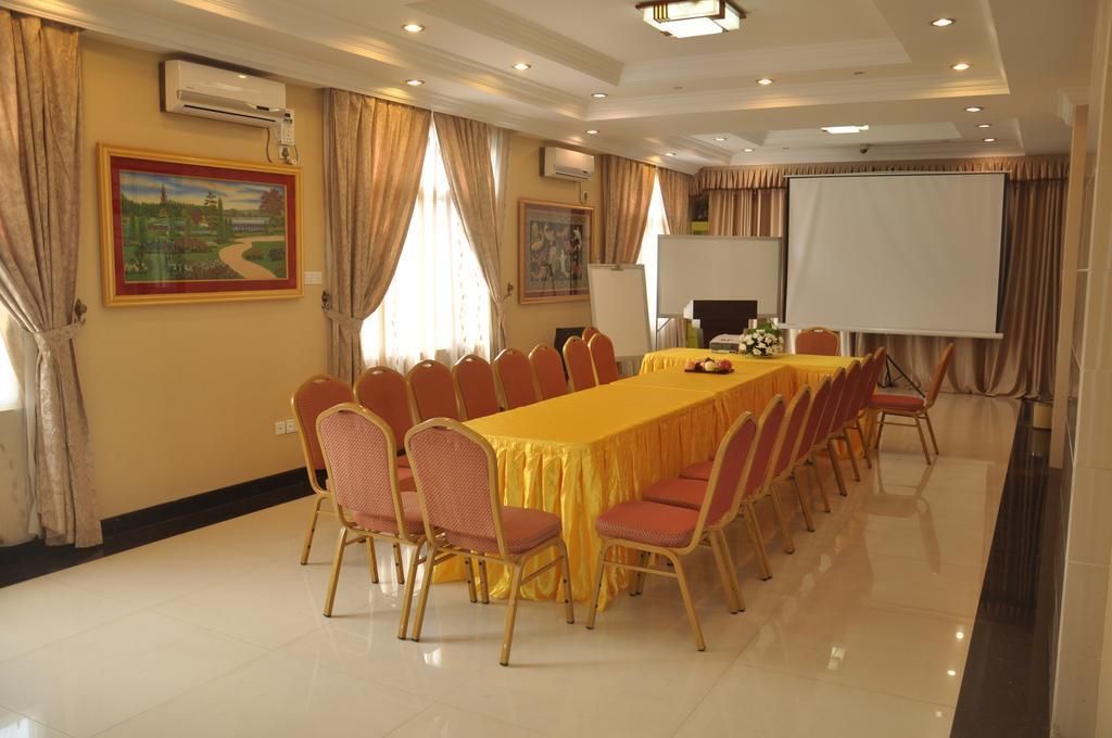Golden Hill Hotel - Lashio المظهر الخارجي الصورة