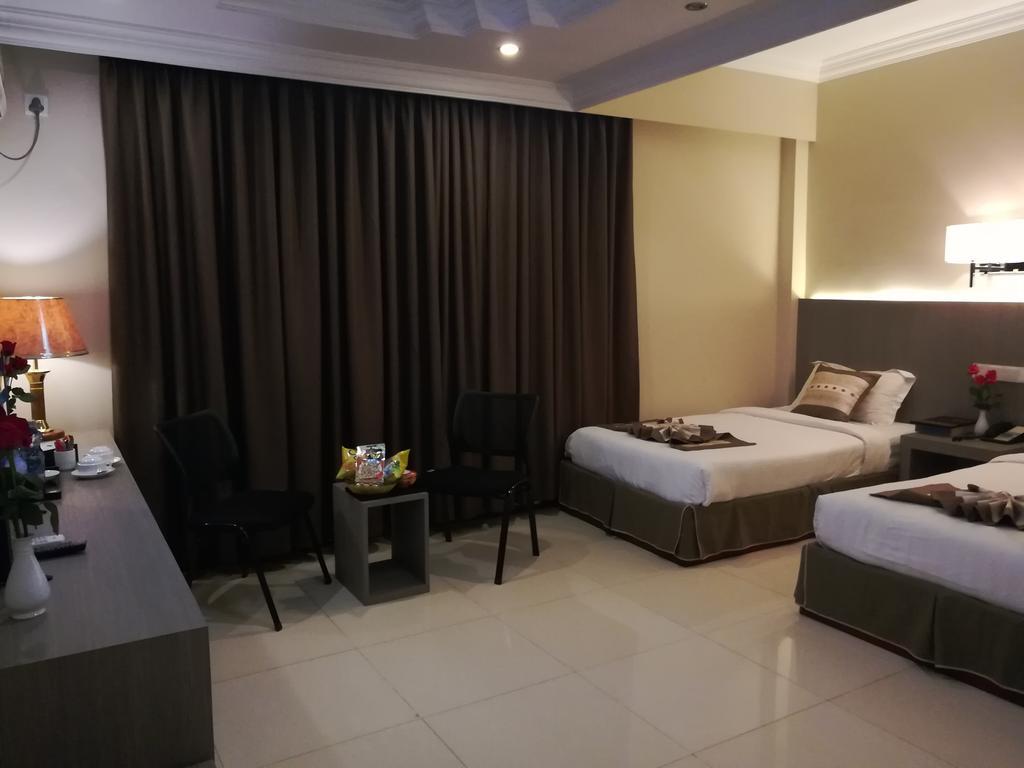 Golden Hill Hotel - Lashio المظهر الخارجي الصورة
