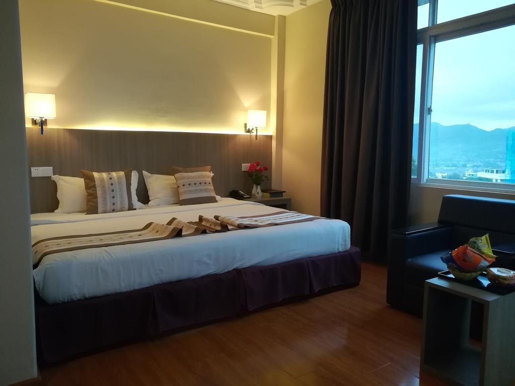 Golden Hill Hotel - Lashio المظهر الخارجي الصورة